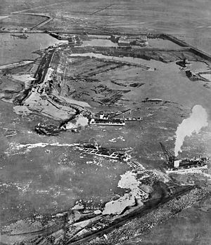Closure of the dike breach near Fort Rammekens