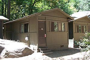 Curry-Village-Yosemite-wooden-duplex-cabin