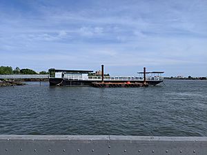Floating Pool Barge in Barretto Point Park
