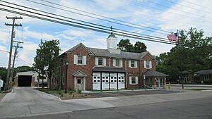 Grosse Pointe, MI police and court
