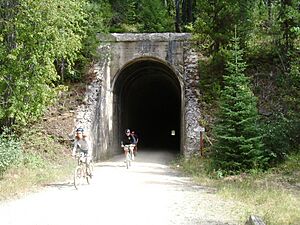 Hiawatha Trail (10490452834)