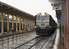Hue Railway Station (12173532004)
