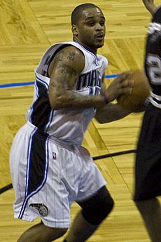Jameer Nelson pump fake cropped