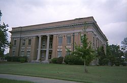 Jones County courthouse in Ellisville