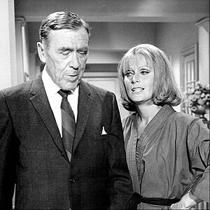Leo G. Carroll Diana Hyland Man From UNCLE 1966