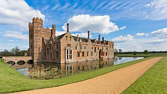 Oxburgh Hall, 2017.jpg