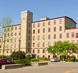 Rosamond Woollen Mill, Almonte cropped