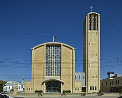 St. Columba Catholic Cathedral in Youngstown, Ohio, which houses the seat of the Diocese of Youngstown.jpg