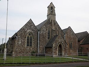 St Peters Church, Williton (geograph 3623362).jpg
