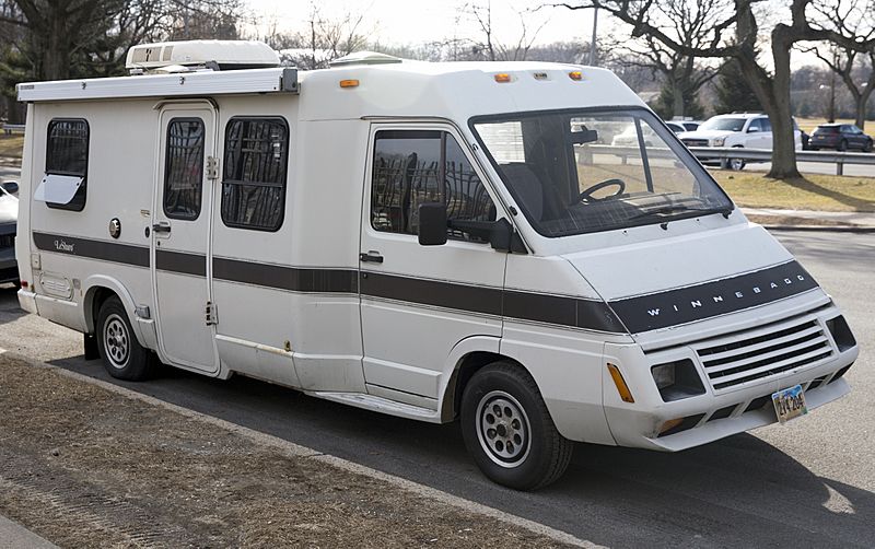 Image 1988 Winnebago LeSharo 2.2 gasoline, front right