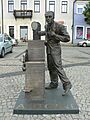 Antoni Cierplikowski (Antoine de Paris) - pomnik (Sieradz)