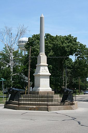 Byron, IL Soldiers Monument 07.JPG