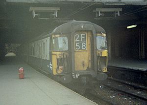 Class-309-Blue-Gray-Original-Windows-Liverpool-St-Stn