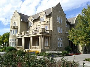 GOVERNMENT HOUSE 2012-09-15 15-20-55