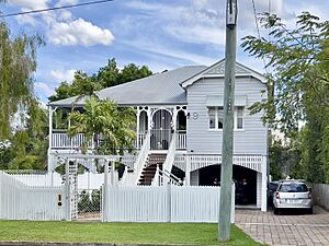 Houses in Sherwood, Queensland, 2022, 10