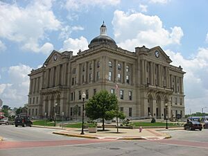 Huntington County Courthouse in Huntington from the northwest