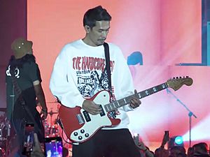 Lukman NOAH Live Makassar, 25 Nov 2022.jpg