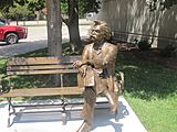 Mark Twain statue, Garden City, KS IMG 5875