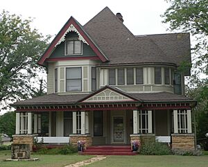 Marshall-Yohe house from E 1