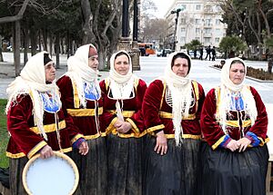 Nənələr folklor və rəqs ansamblı
