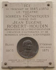 Plaque Robert-Houdin, 11 rue de Valois, Paris 1