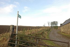 Public footpath to Wells Of Ythan - geograph.org.uk - 665958