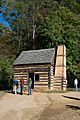 Slave cabin at pioneer farm - Mount Vernon