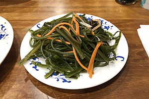Sliced kelp at Lady Chai, Ganjiakou (20211022125400)