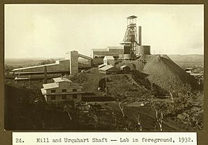 StateLibQld 2 256850 Mill and Urquhart Shaft, showing the laboratory building in the foreground, Mt. Isa Mines, 1932