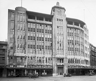 The Dominion building, Mercer Street, Wellington, ca 1940 crop.jpg