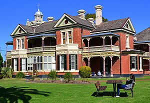 (1)Mount Royal (Australian Catholic University) Strathfield-1