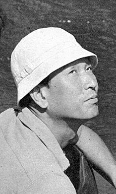 Akirakurosawa-onthesetof7samurai-1953-page88