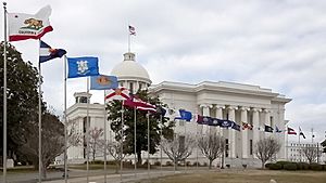 Alabama Capitol Building and the Avenue of Flags