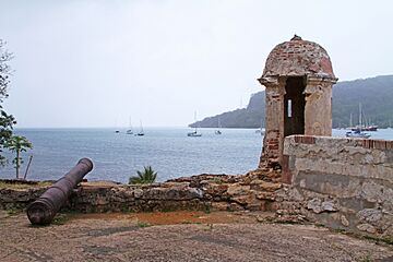 Batería de Santiago, Portobelo - Flickr - andrea1victoria (2)