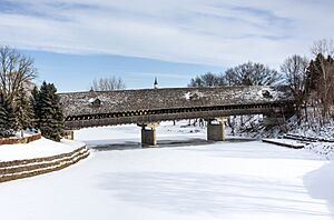 Covered bridge, Frankenmuth, Michigan, 2015-01-11 01