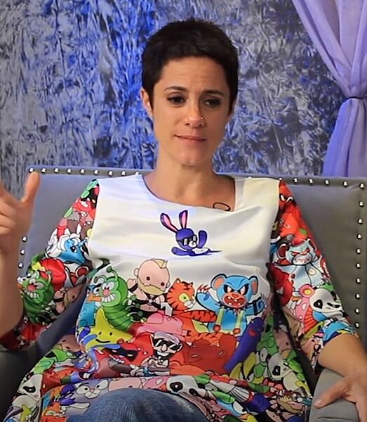 Nika Futterman 01