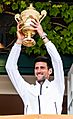 Novak Djoković Trophy Wimbledon 2019-croped and edited