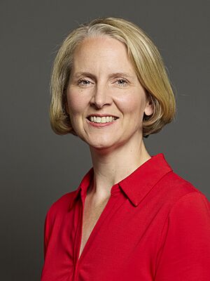 Official portrait of Emma Reynolds MP crop 2, 2024.jpg