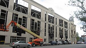 Parking garage on Market west of Second