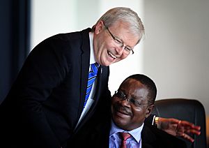 Peter Mutharika with Kevin Rudd