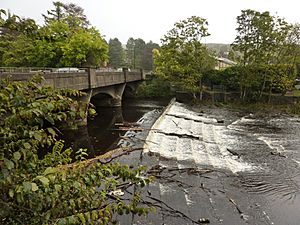 Weir, River Don, Oughtibridge