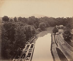 William H. Rau, Morris Canal From Green's Bridge, c. 1895, NGA 165394