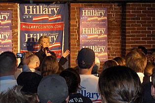 2007 Hillary Clinton Manchester NH USA 528989796 39ed2a406e o