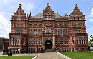 Blackburn with Darwen - College Of Technology And Design - 20340526183237