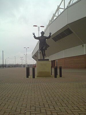 Bob Stokoe Memorial Statue, Stadium of Light - geograph.org.uk - 334579