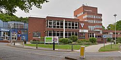Cmglee Welwyn Garden City cinema library