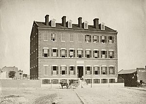 Firmin Desloge Hospital. 3635 Vista Avenue