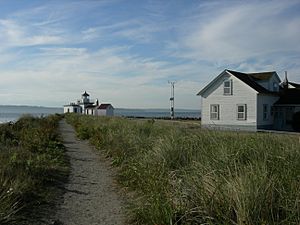 Fort Lawton West Point Lighthouse 01