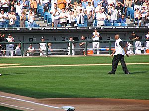 Frank Thomas 2005 ALDS first pitch