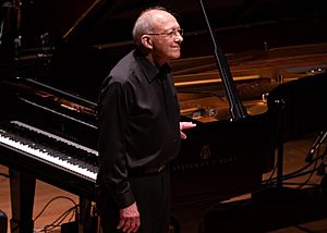 George Crumb at 90, Alice Tully Hall (46928616144)